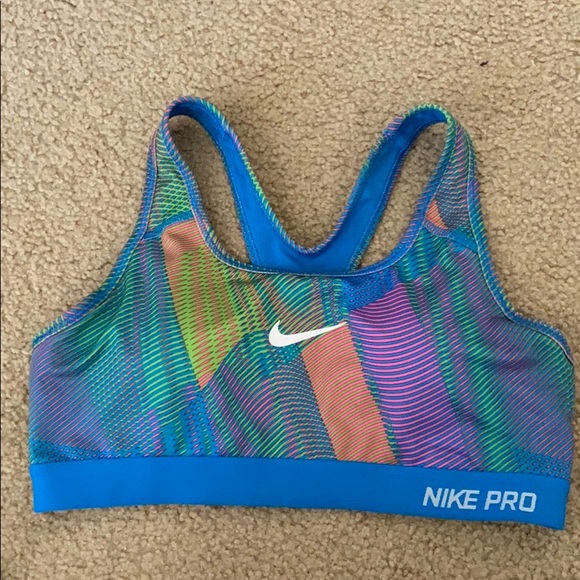 2 Nike Sports Bras - Picture 6 of 6